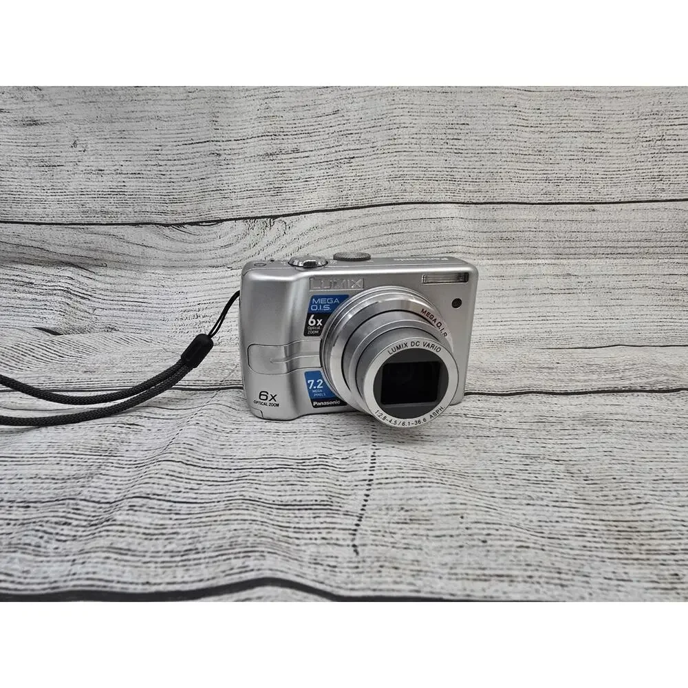 Panasonic Digital Camera Lumix DMC-LZ7 7.2MP Silver Tested